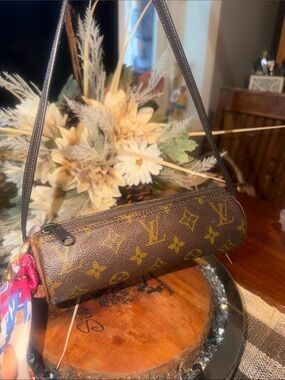 💯Louis Vuitton Monogram Mini Barrel Bag with Pink Scarf Accent and Lv lock 🔑